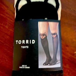 Torrid bear size 1/2 tights New